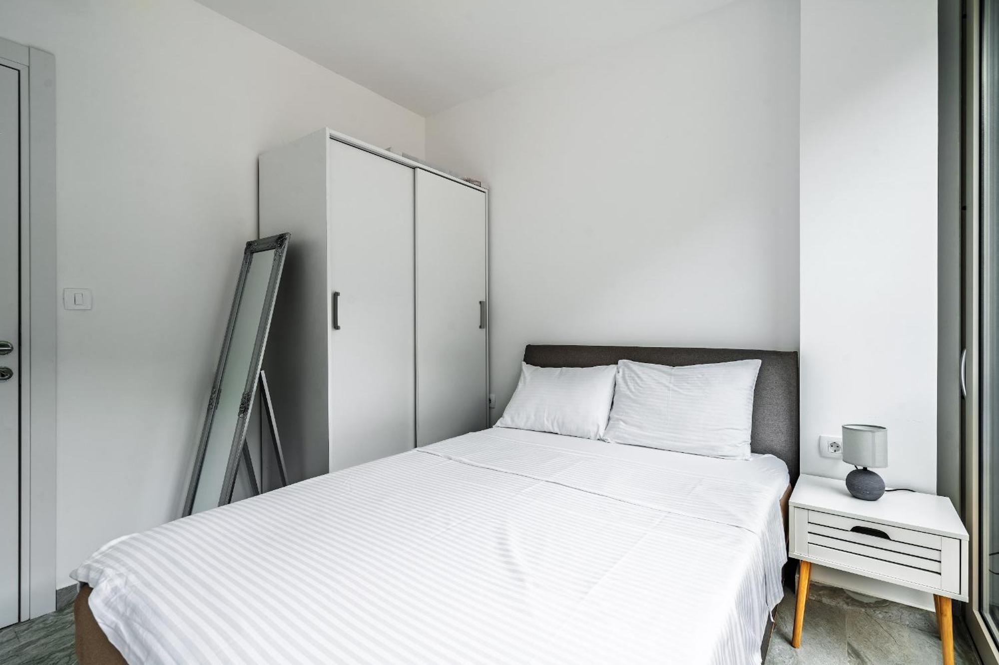 Aura Tower Aparments By In Property Rafailovići Eksteriør billede