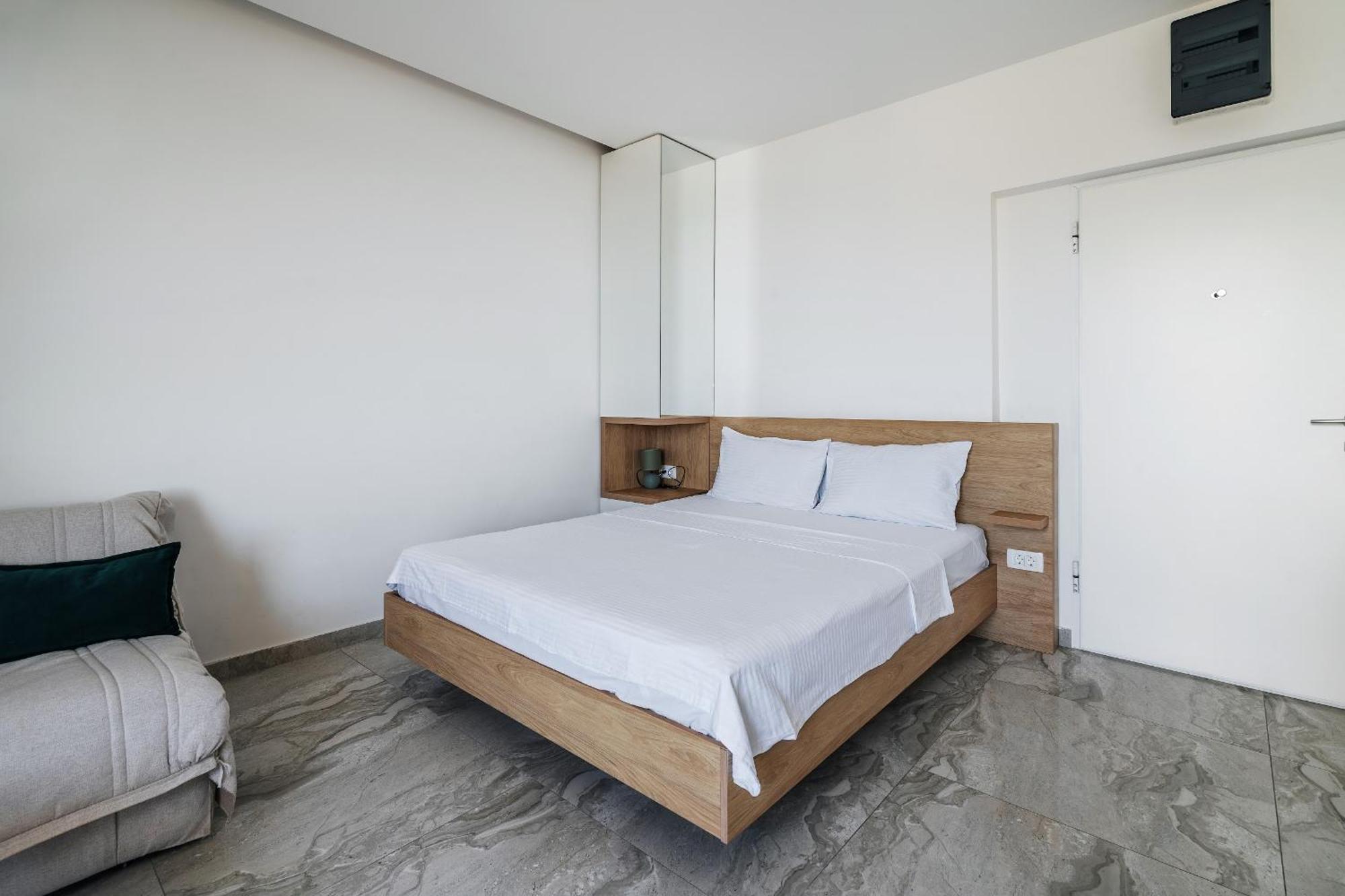Aura Tower Aparments By In Property Rafailovići Eksteriør billede